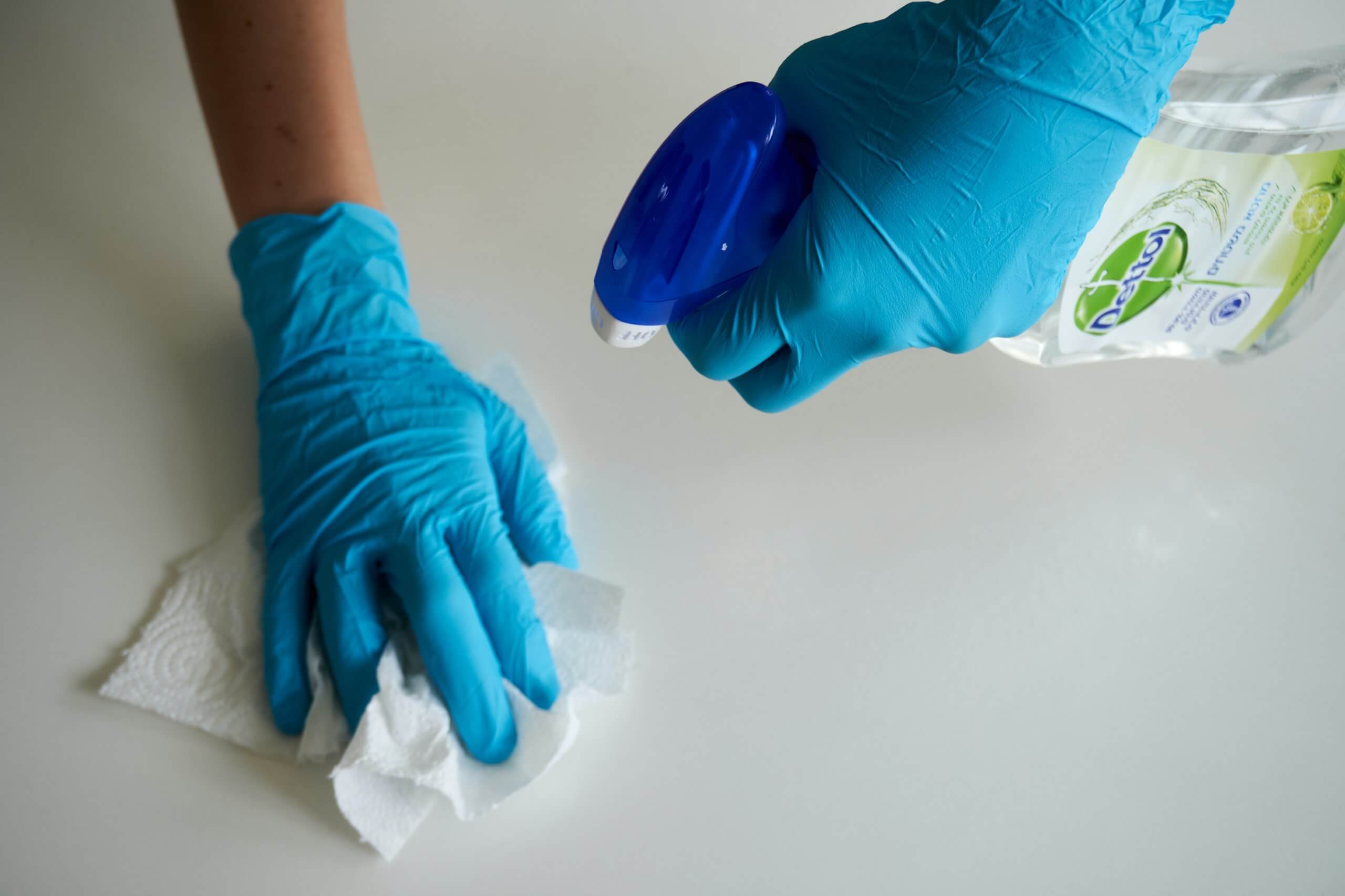 anton-SnKfmC1I9fU-unsplash clean your house for sale